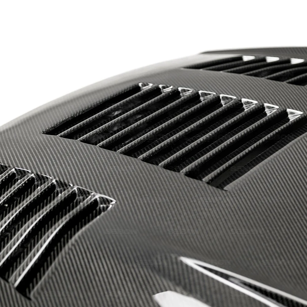 SEIBON Carbon Fiber Hood Nissan GTR R35 (2017-2020) OEM or GTII Style - Image 7