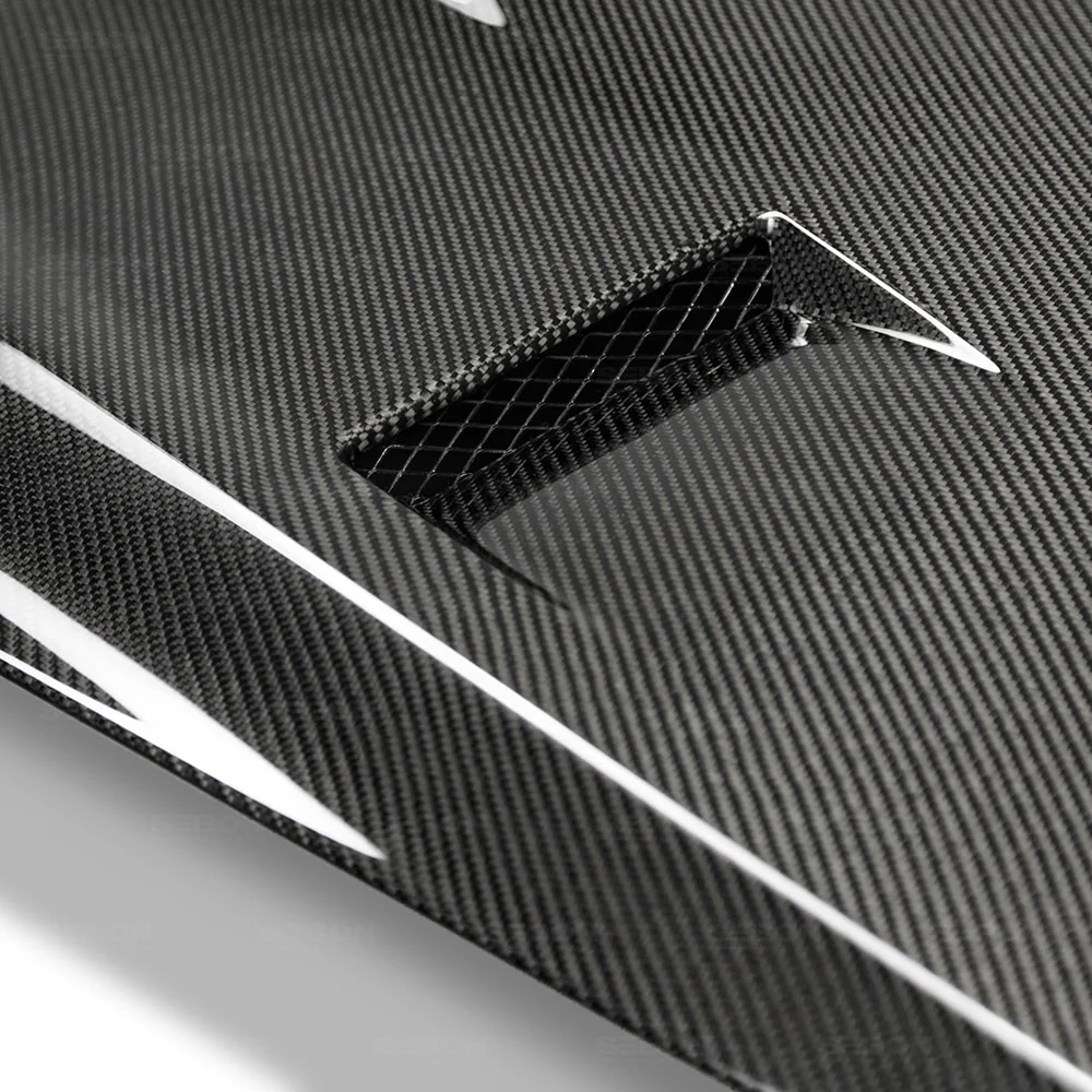 SEIBON Carbon Fiber Hood Nissan GTR R35 (2017-2020) OEM or GTII Style - Image 8