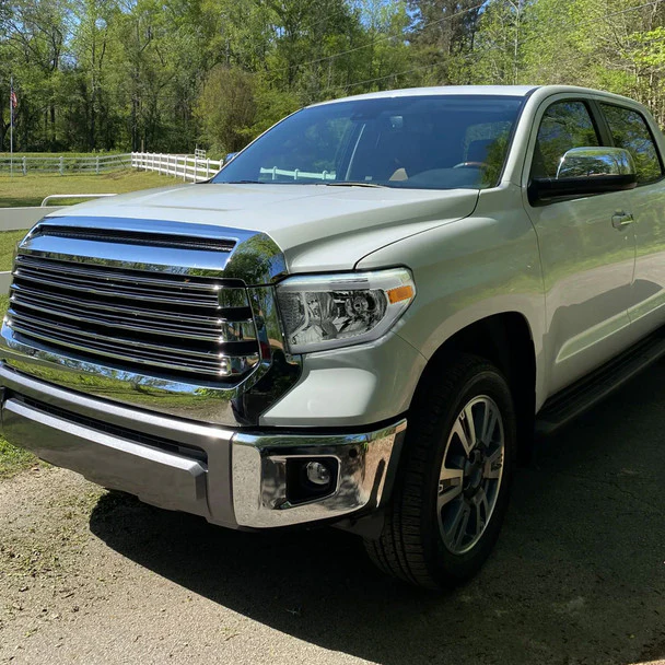 Spec-D Headlights Toyota Tundra (2014–2021) OE Style w/ LED Bar - Chrome or Black w/ Clear or Smoke Lens - Image 9