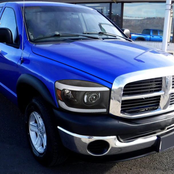 Spec-D Projector Headlights Dodge RAM 1500 / 2500 / 3500 (2006-2009) LED Bar - Black or Chrome - Image 26
