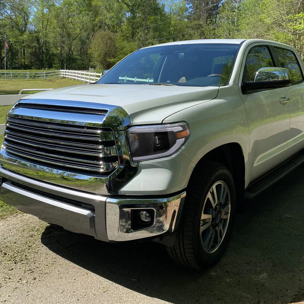 Spec-D Projector Headlights Toyota Tundra (2014-2021) w/ Switchback Sequential Turn Signal LED Bar - Black or Chrome - Image 27