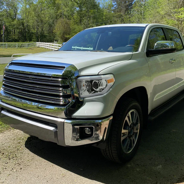Spec-D Projector Headlights Toyota Tundra (2014-2021) w/ Switchback Sequential Turn Signal LED Bar - Black or Chrome - Image 9