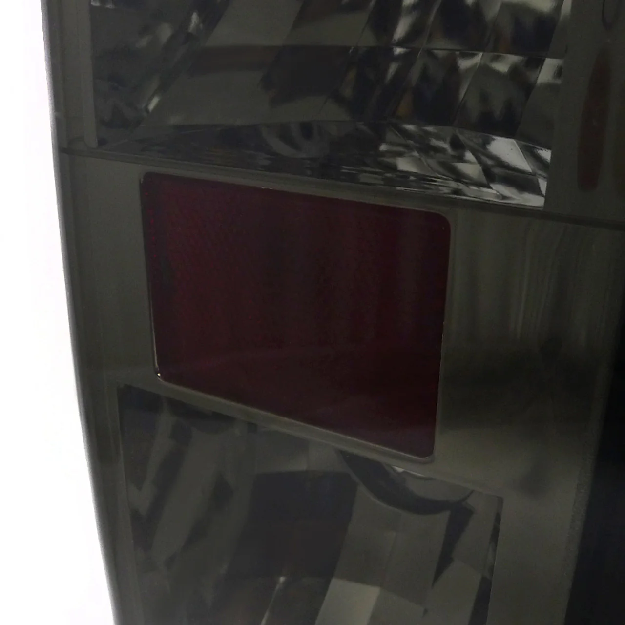 Spec-D Tail Lights Hummer H3 (05-10) Altezza Style w/ Chrome Housing & Smoked Lens - Image 4