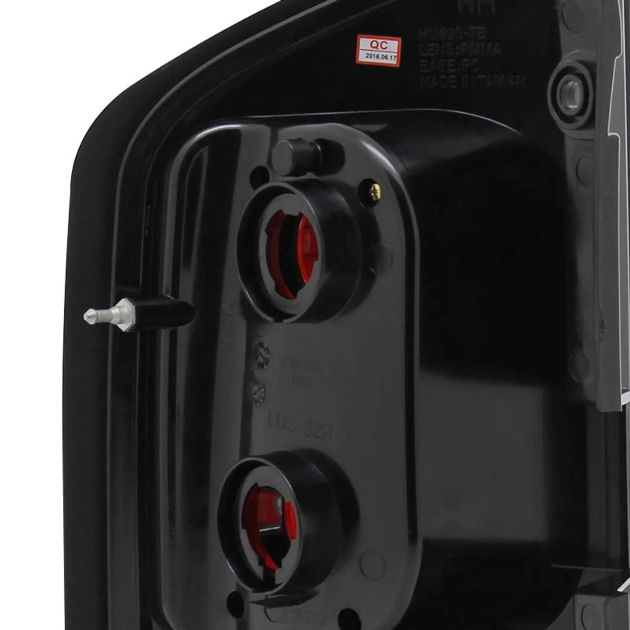 Spec-D Tail Lights Nissan Armada (05-15) Chrome Housing w/ Smoked Lens - Image 5