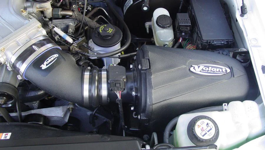 Volant Closed Box Air Intake Ford Lightning 5.4L V8 (01-04) Oiled Air Filter - Image 2