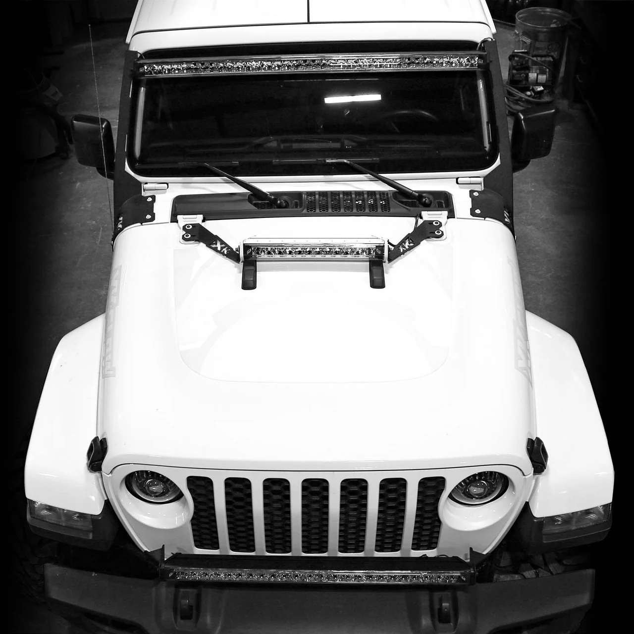 XKGlow Jeep Wrangler JK/ Wrangler JL & JT Hood 20" Light Bar Bracket Kit - Image 3